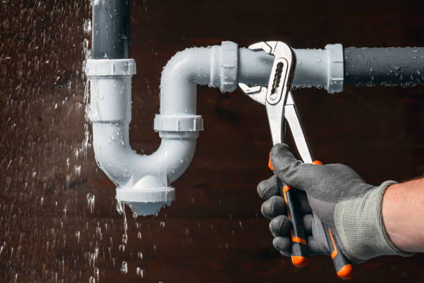 Professional Leak Detection technician working in Lovettsville, VA